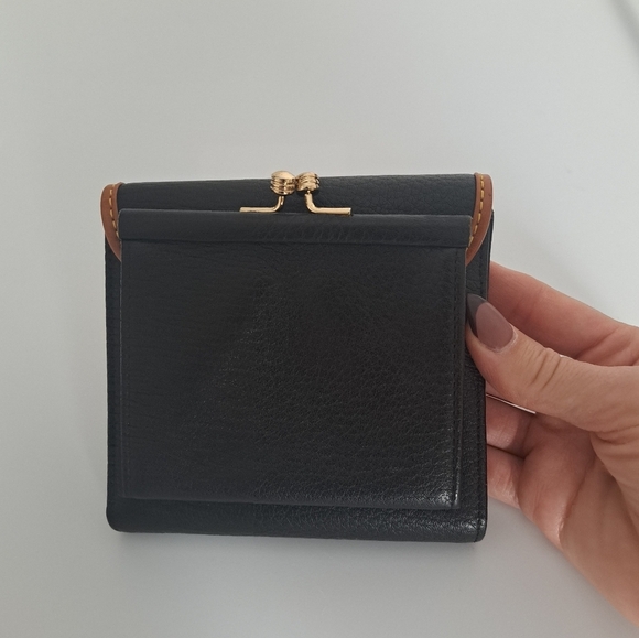 Dooney&Bourke Allweather Trifold Kiss Lock Wallet Navy - Picture 2 of 6